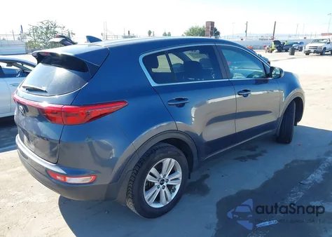 2018 Kia Sportage Lx z USA, uszkodzony, nr VIN KNDPM3AC7J7350053